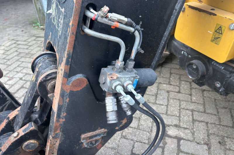 OmecoHub - Immagine CATERPILLAR TH408D